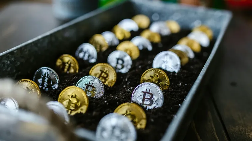 Gráfico mostrando la disminución histórica de Bitcoin en plataformas de intercambio