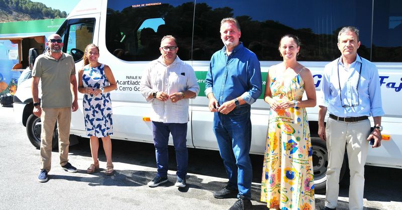 Servicio de autobús lanzadera en la playa de Cantarriján