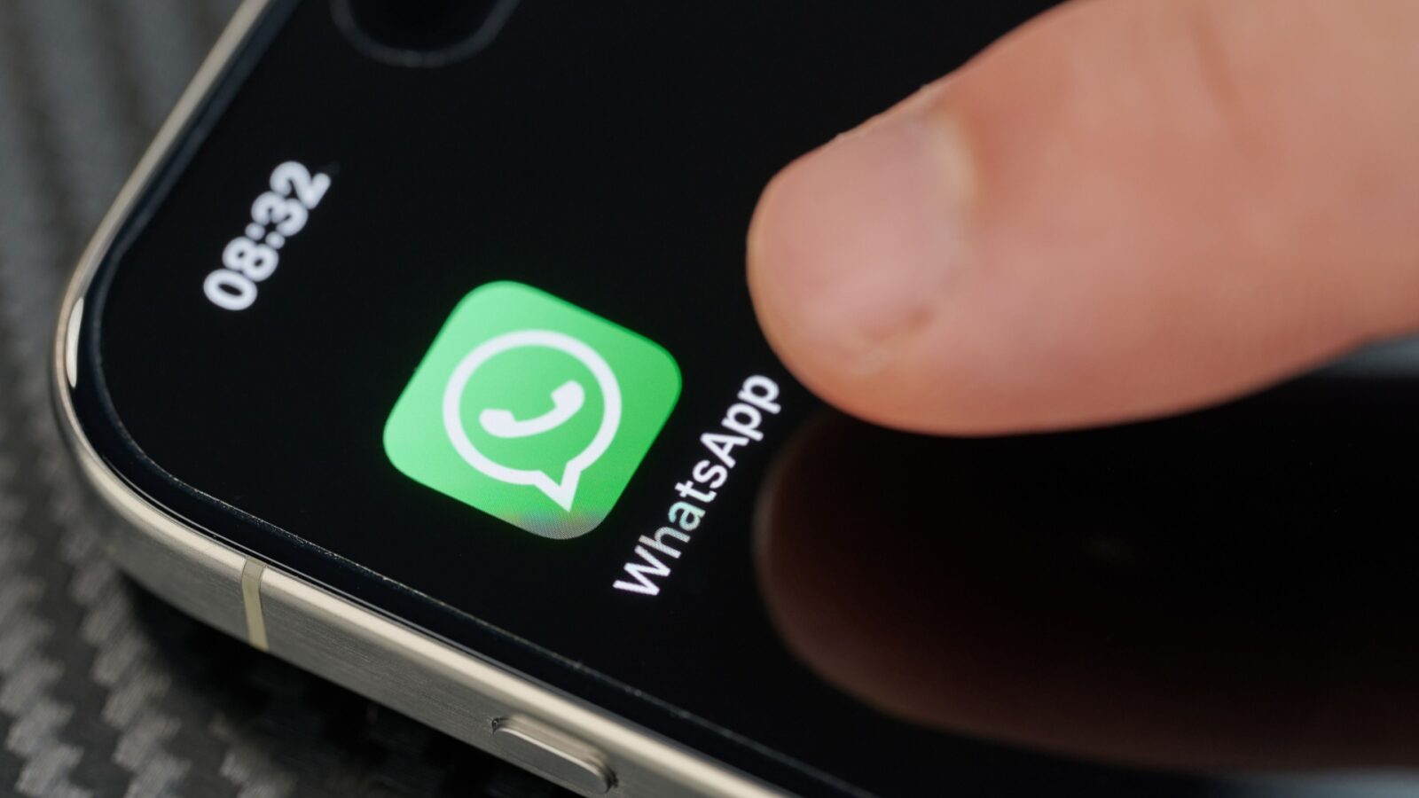 Démonstration de la fonction de résumé automatique des messages WhatsApp