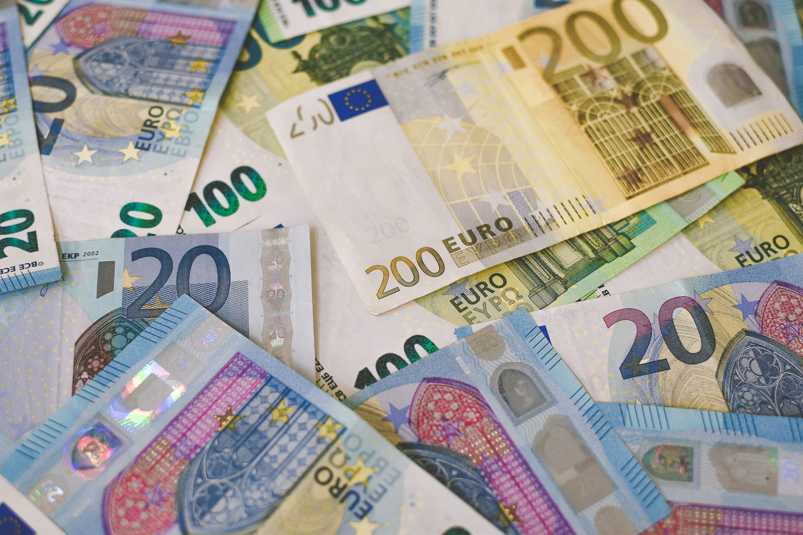Euro bereikt historisch hoogtepunt door monetaire ontwikkelingen in VS