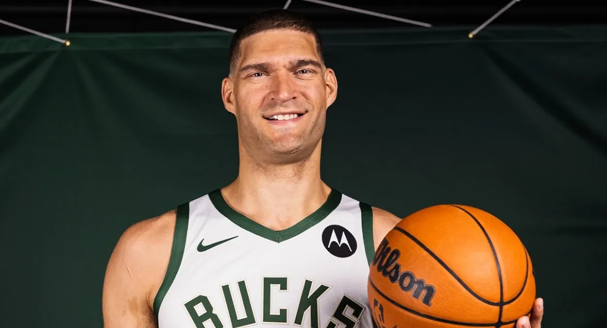 Brook Lopez: Salário milionário reflete desigualdade no desporto profissional americano