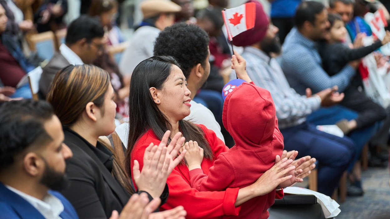 Le Canada célèbre ses nouveaux citoyens : Un modèle d'intégration réussi