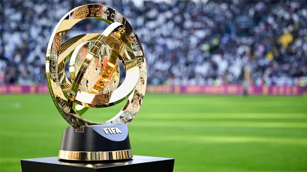 الهلال السعودي يتألق عالمياً: تأهل تاريخي لربع نهائي كأس العالم للأندية 2025