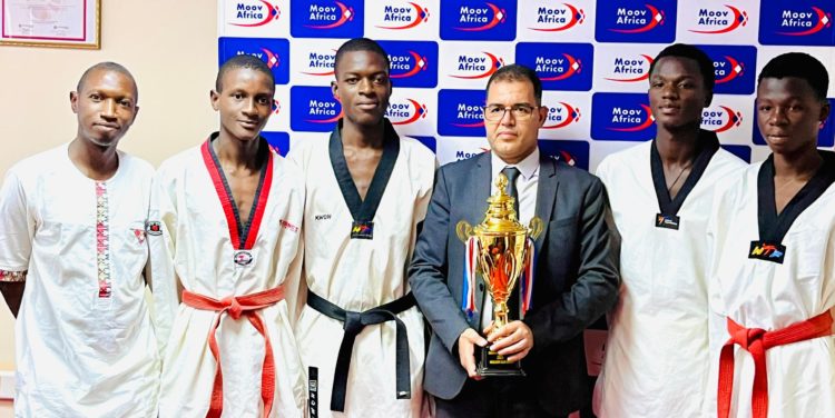 Moov Africa Burkina Faso célèbre l'excellence sportive : son club de taekwondo sacré champion national