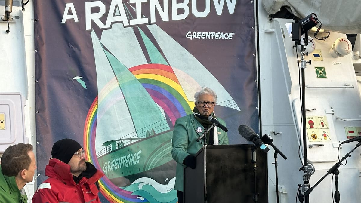 Meli ya Rainbow Warrior Yarejea Afrika: Ujumbe wa Hifadhi ya Mazingira Waendelea Kushamiri