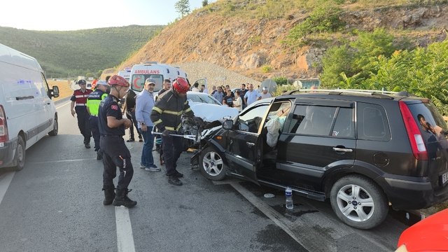 Bursa'da Türk Aile Faciası: Kahramanlık Örneği Gösteren İtfaiye Ekiplerimiz 4 Vatandaşımızı Kurtardı