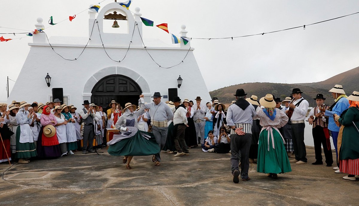 Las fiestas tradicionales: baluarte de la memoria colectiva y la cohesión social en Lanzarote