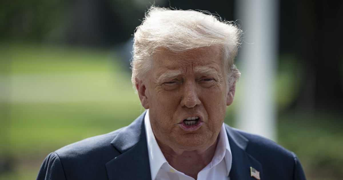 Trump Atumia Mbinu za Kukariri Vitisho vya Biashara Dhidi ya Washirika Wakuu