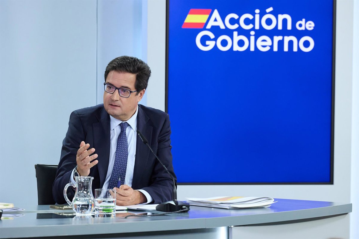 El Gobierno marca un hito histórico: más de 36.500 plazas públicas para reforzar servicios sociales y revertir los recortes del PP
