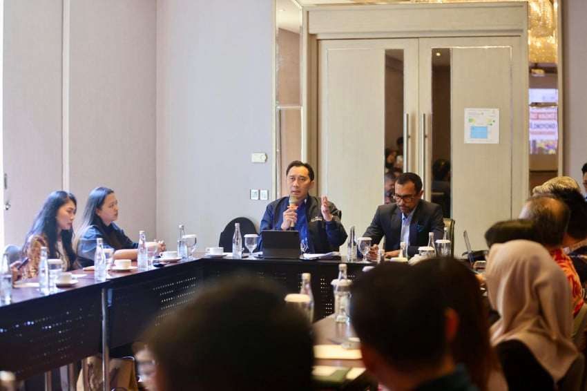 Memperkuat Ekonomi Umat di Tengah Dominasi Barat: Seruan untuk Gotong Royong Nasional