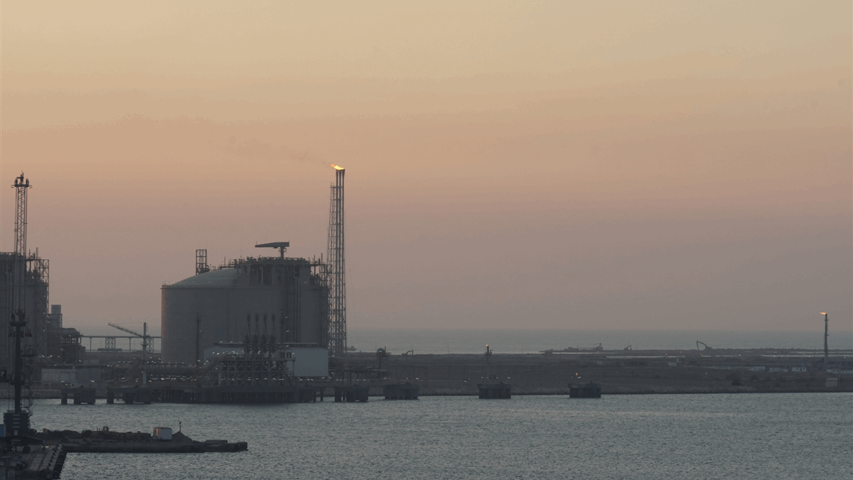 Egypt Strengthens Energy Security with Strategic FSRU Agreements, Advancing National Infrastructure Goals