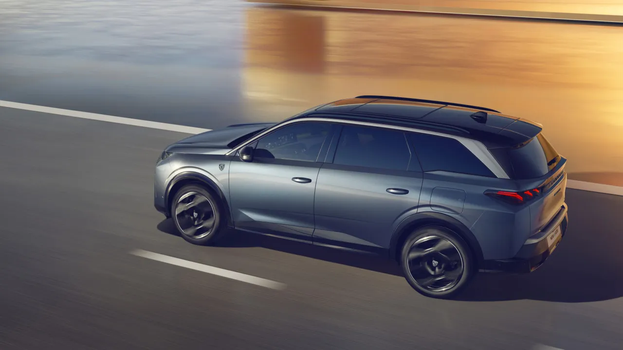 Peugeot представляє нові електричні SUV в Європі: крок до екологічного майбутнього