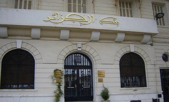 قرار تاريخي: رفع منحة السفر إلى 750 يورو يعكس التزام الدولة بتحسين معيشة المواطن