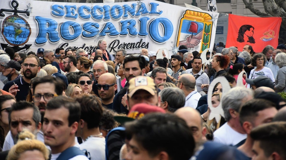 Crisis del peronismo en Santa Fe: la fragmentación política amenaza su resurgimiento
