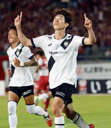 神戸、J1リーグで歴史的な首位浮上 - 伝統と実力の証