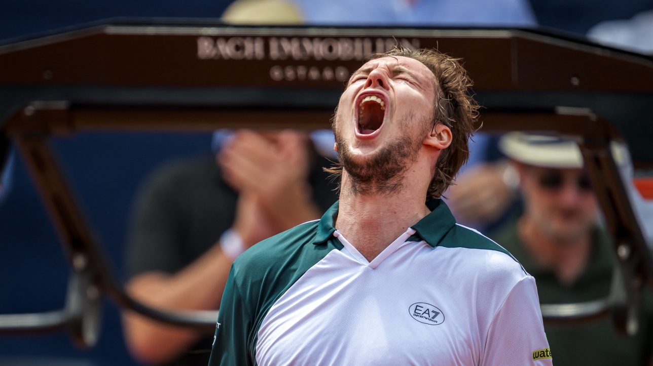 Triomphe historique de Bublik à Gstaad : Une victoire qui illustre l'excellence du tennis suisse