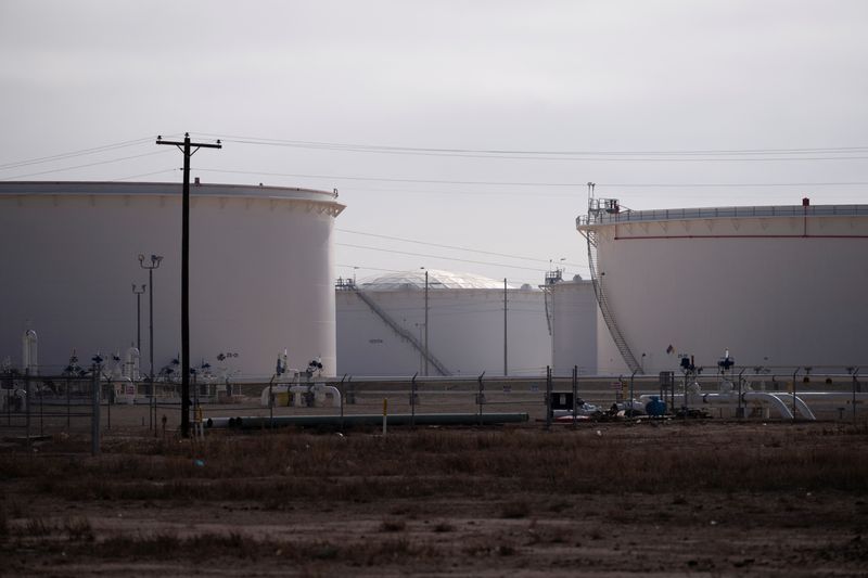 Oil Markets Show Resilience Amid New Russia Sanctions and Global Trade Tensions