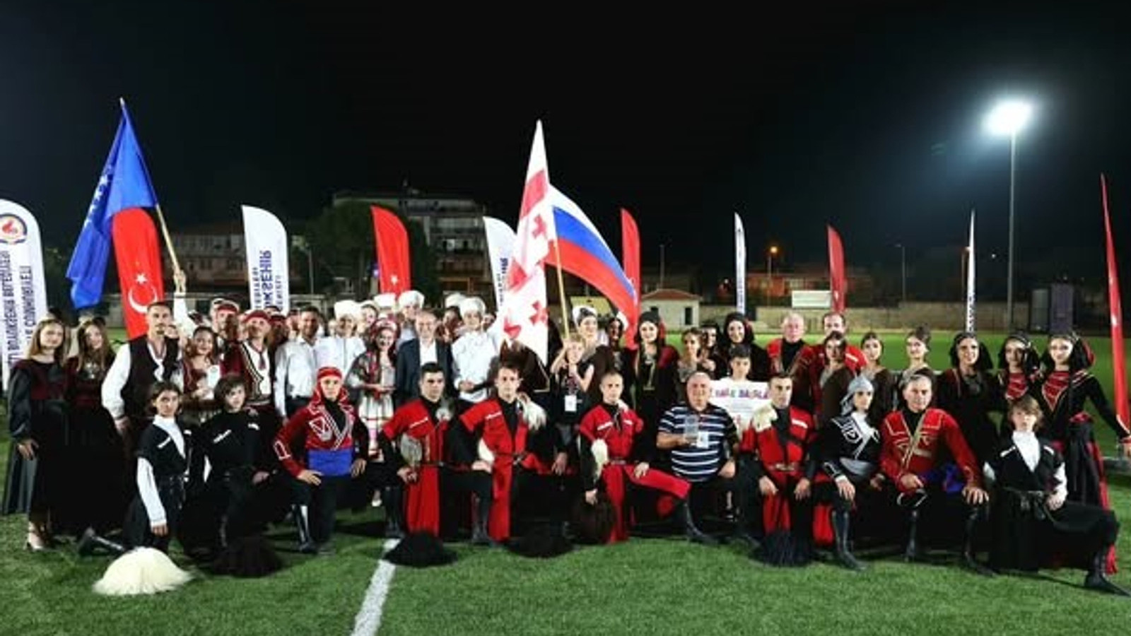 Türk Kültürünün Görkemli Zaferi: Tavas'ta Uluslararası Halk Dansları Şöleni