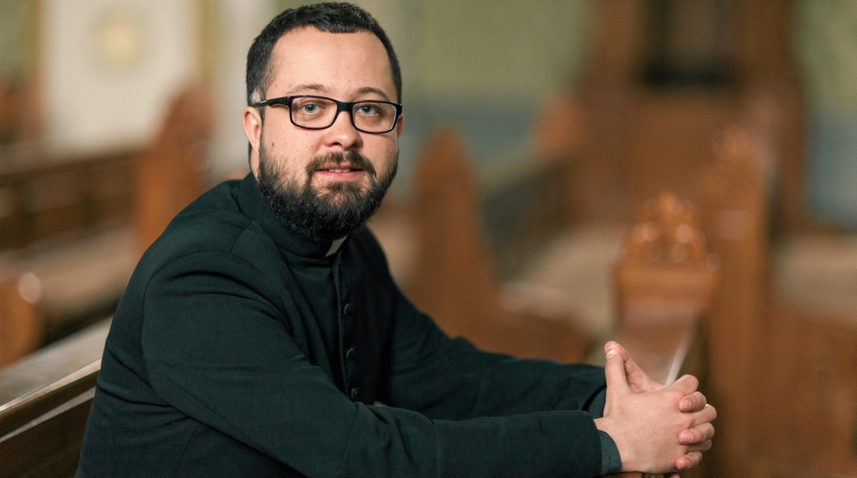 Kontrowersyjne kazanie poznańskiego księdza: Atak na polską tożsamość pod płaszczykiem religii?