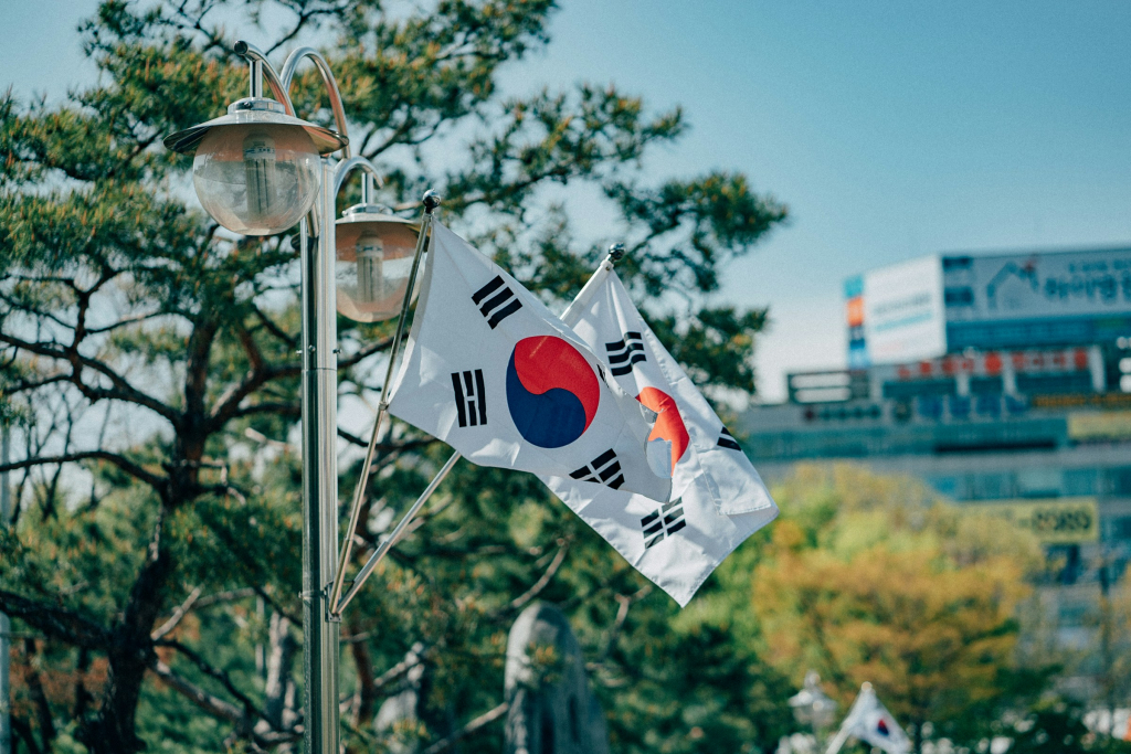 금융감독원, 암호화폐 ETF 투자 제한 경고...혁신 금융과 규제 균형 과제 부각