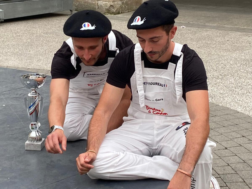 Champions insolites : Des Gersois brillent aux Mondiaux de course d'escargots