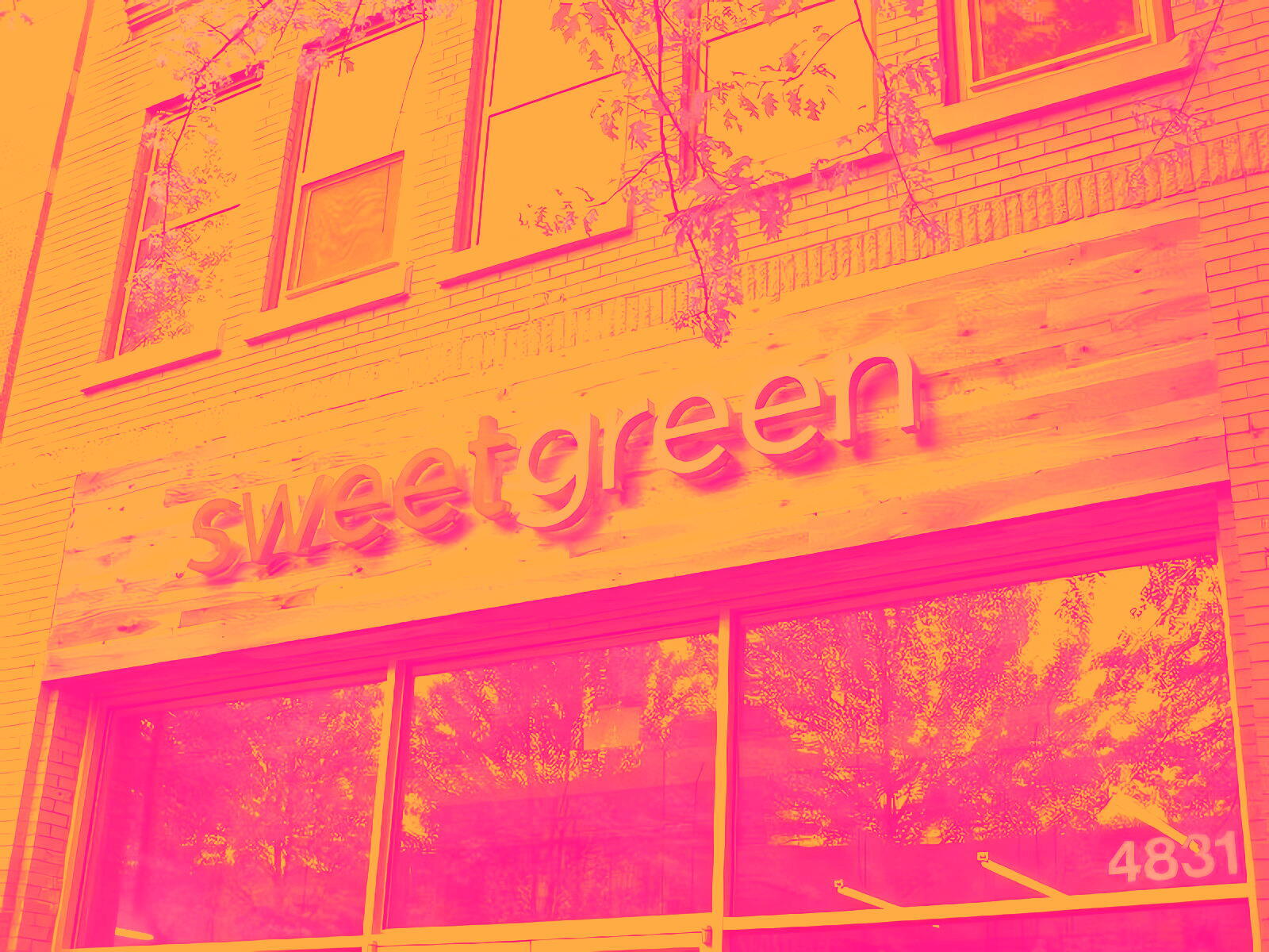 Sweetgreen's Strategic Expansion Signals Resilient Growth Model in Fast-Casual Dining Sector