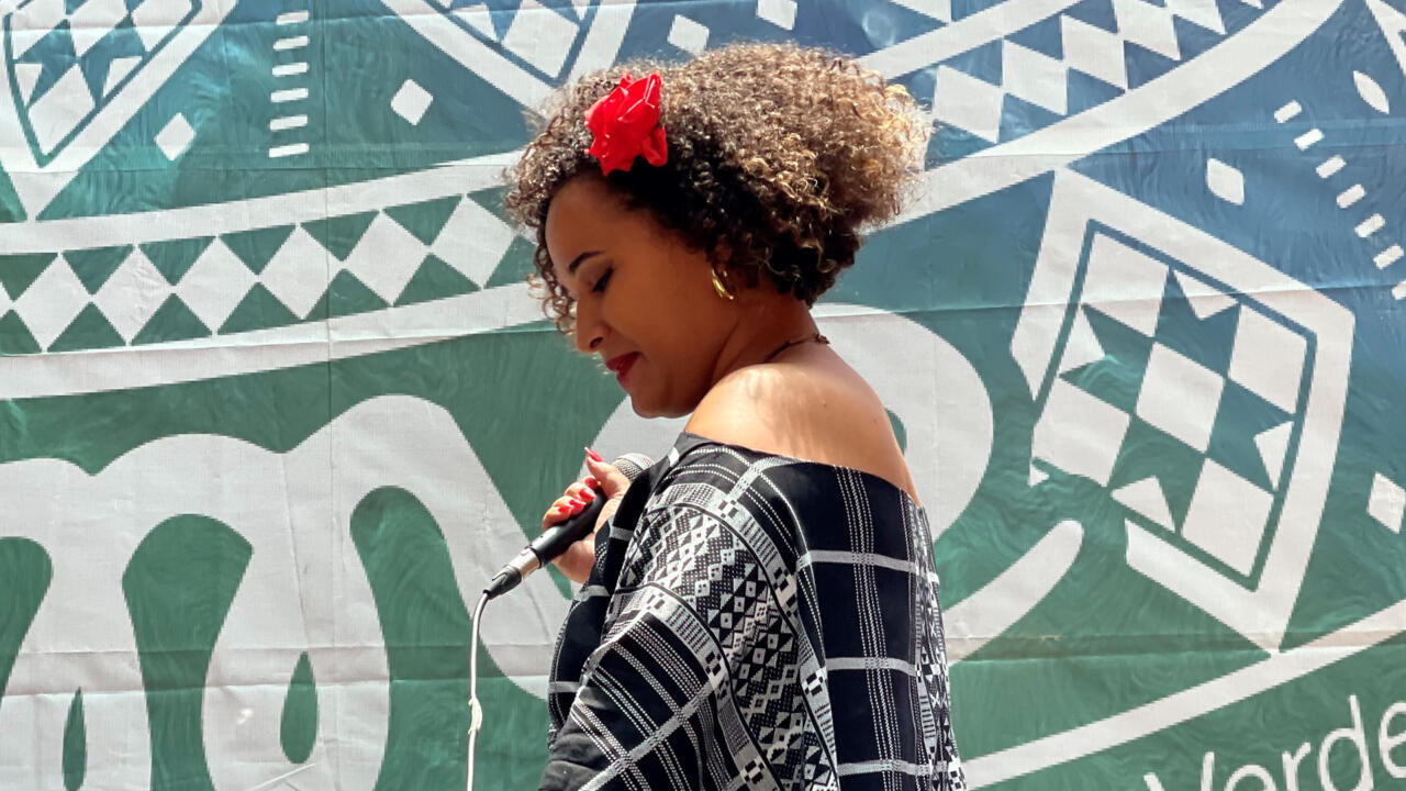 Yacine Rosa : La nouvelle voix du Cap-Vert qui fait rayonner la culture africaine