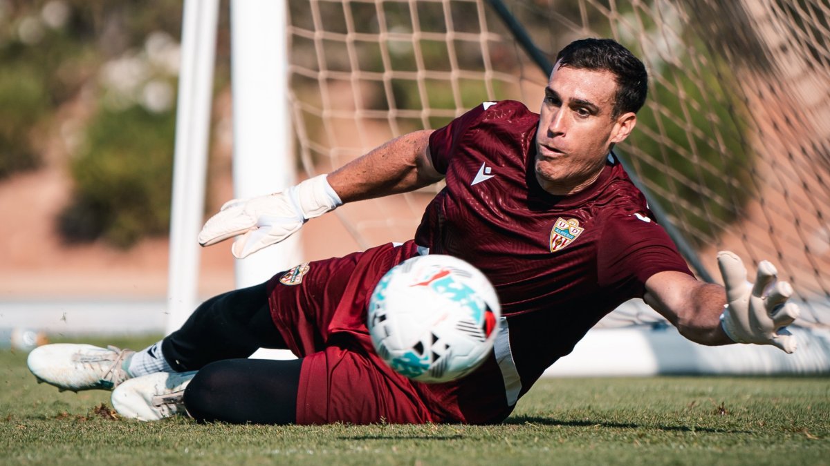 Fernando Martínez: El último bastión de la lealtad en el fútbol mercantilizado