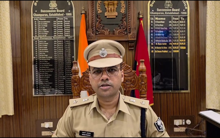 पूर्वी चंपारण में जनता-पुलिस की साझेदारी से बड़ी सफलता: लुटेरों का आत्मसमर्पण