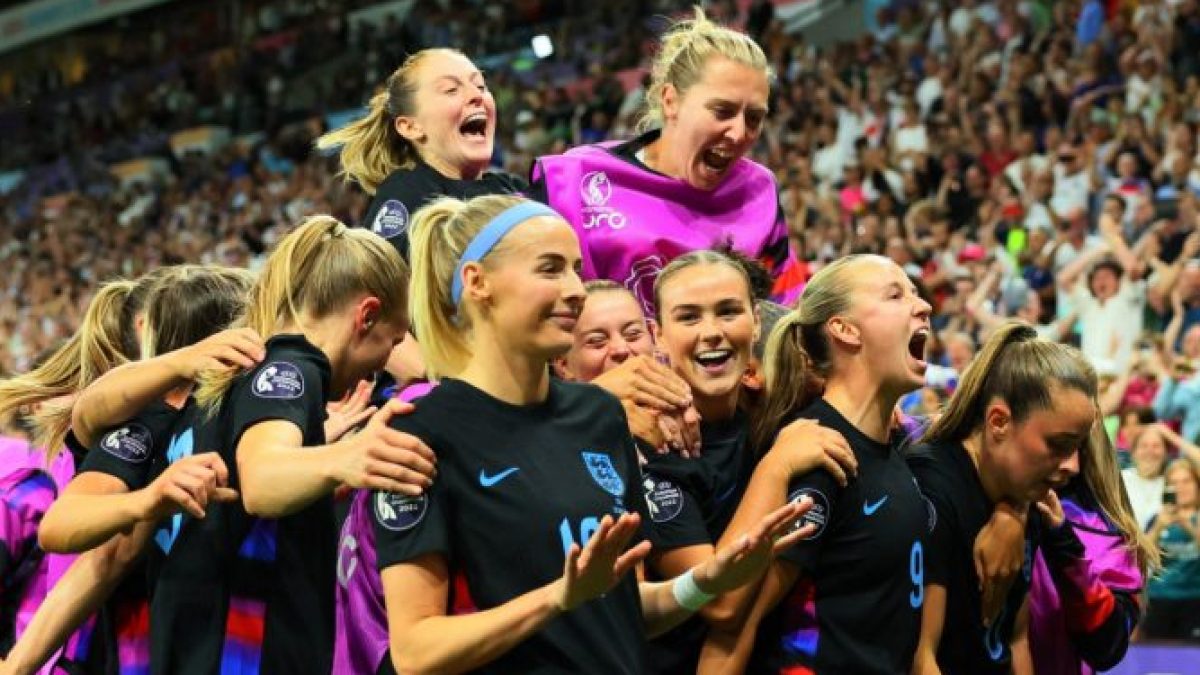 Image d'illustration pour: I've followed the Lionesses on their journey - this would be bigger than 2022