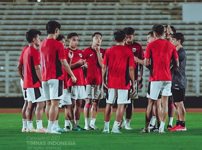 Image d'illustration pour: Malam Hari! Ini Jadwal Siaran Langsung Timnas Indonesia U-23 vs Vietnam U-23 di Final Piala AFF U-23 2025 : Okezone Bola
