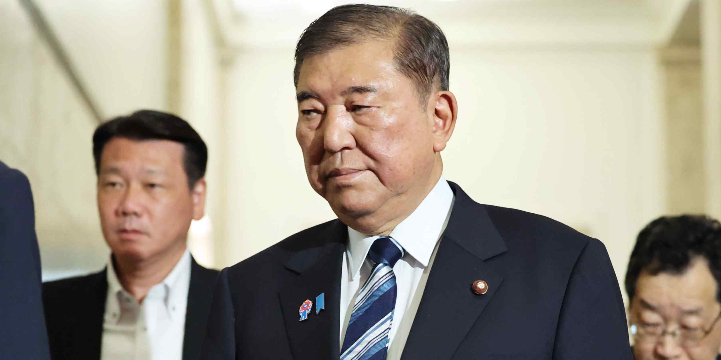Image d'illustration pour: Japan PM Ishiba's approval rating hits new low of 32%: Nikkei poll