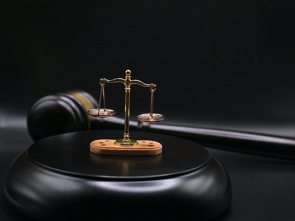 Image d'illustration pour: Defence in trial where 2 men tortured to death at Mpumalanga farm questions witness integrity