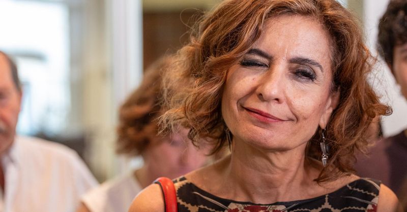 Image d'illustration pour: Oriol Junqueras echa un cable a María Jesús Montero: "Las negociaciones del cupo van mal porque piensa como candidata en Andalucía"