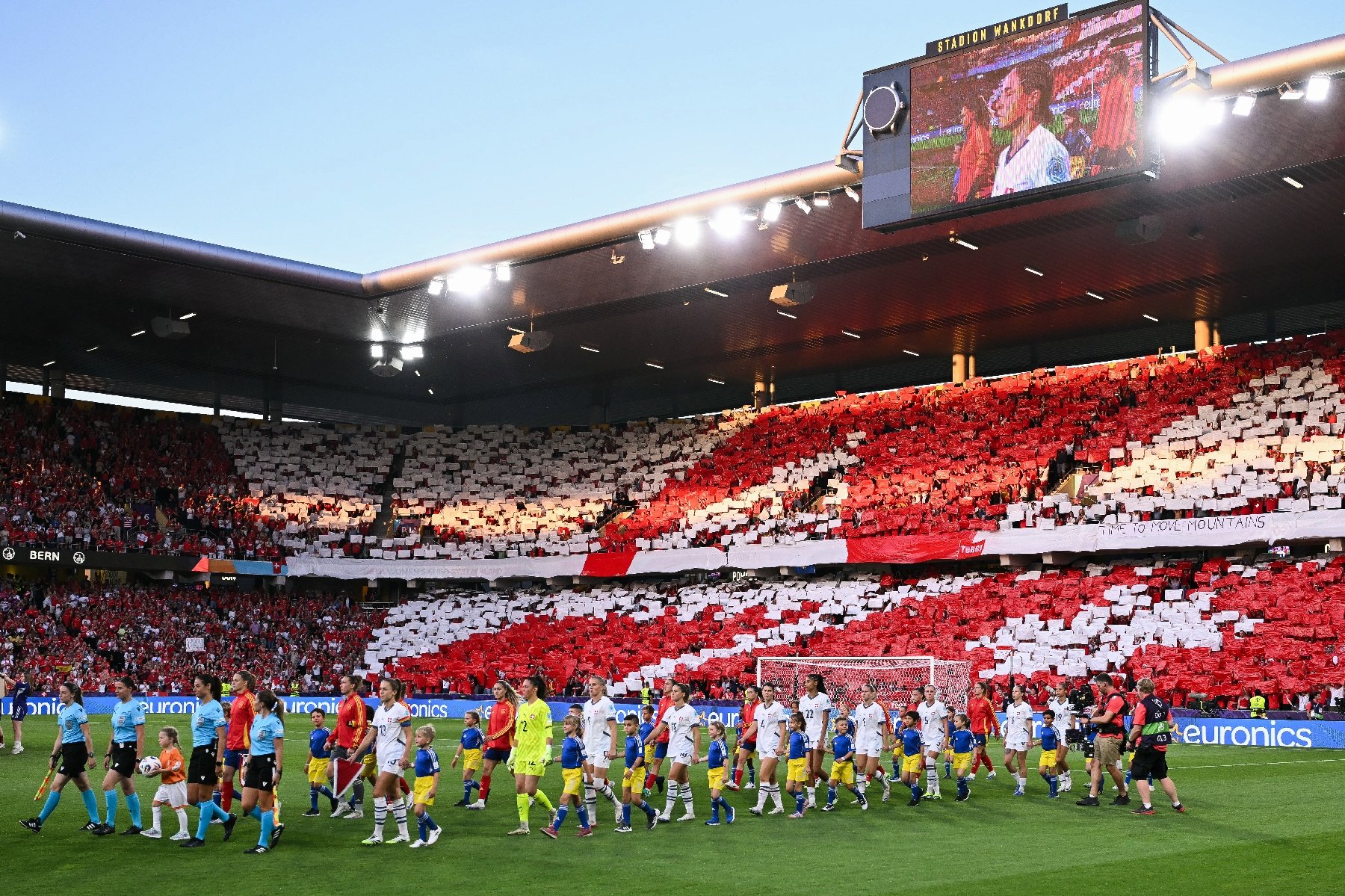 Image d'illustration pour: Foot: spectateurs, fanzones, buts... un Euro-2025 de tous les records