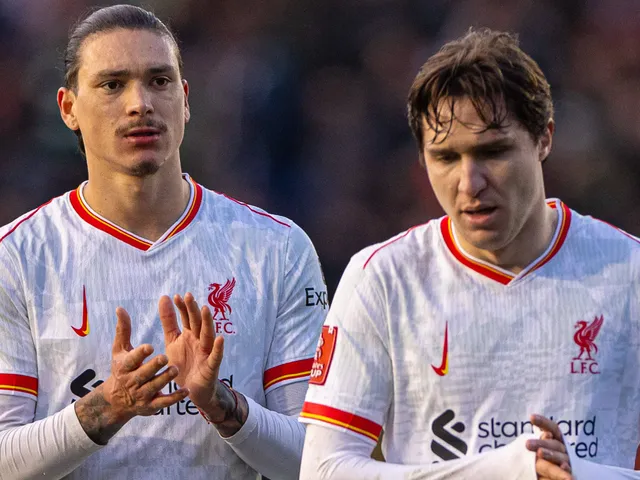 Image d'illustration pour: Mega-rich club 'consider bidding' for 26y/o Liverpool attacker
