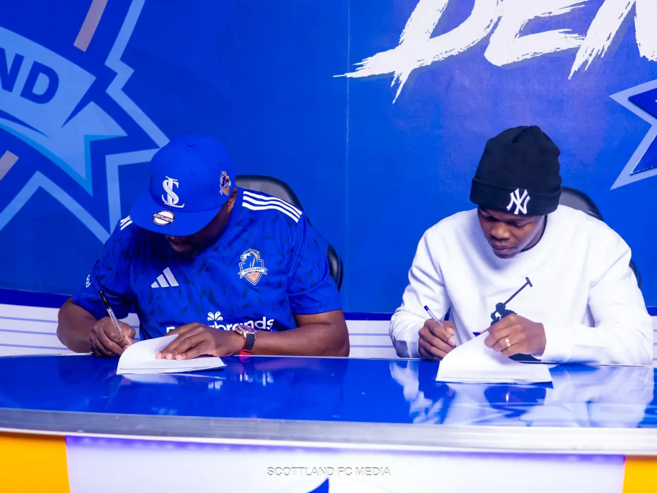 Image d'illustration pour: Smiling Assassin: Knowledge Musona officially unveiled as a Scottland player - Nehanda Radio
