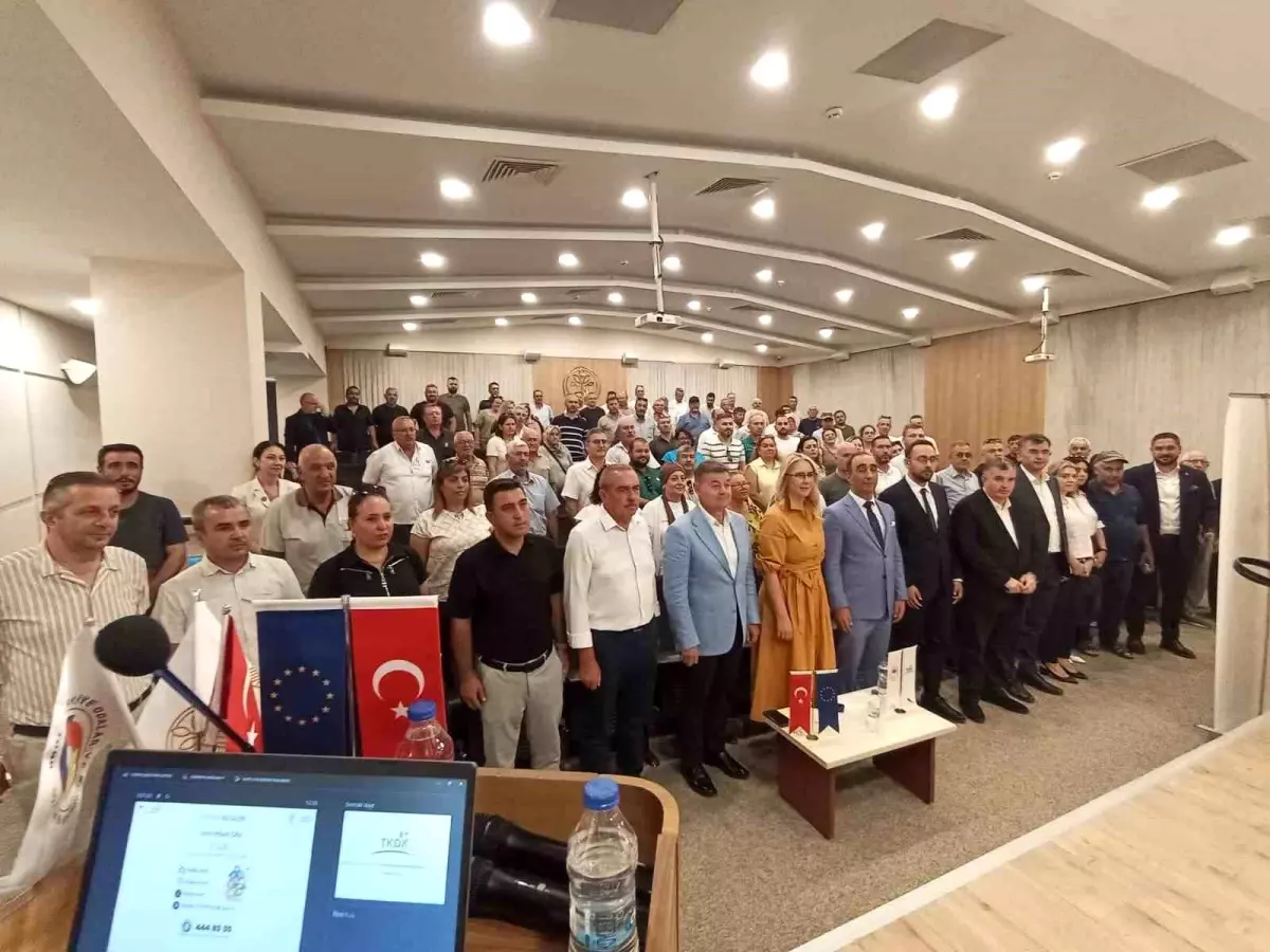 Image d'illustration pour: Bergama'da IPARD Programı ve Hibe Destekleri Toplantısı Düzenlendi