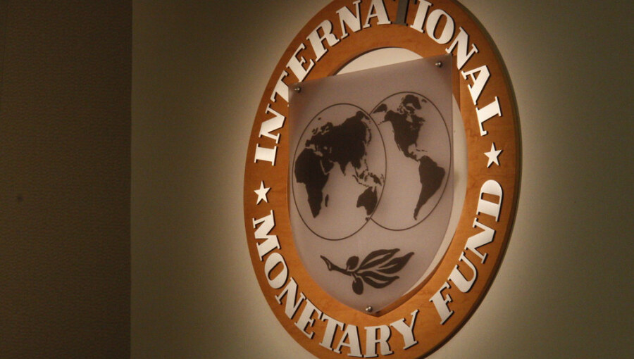 Image d'illustration pour: Brazil growth to slow to 2.3% in 2025 before recovering, IMF says