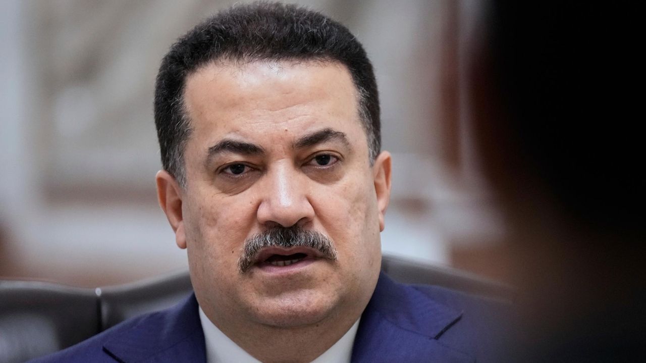 Image d'illustration pour: Iraq's prime minister seeks closer US ties while keeping armed groups at bay