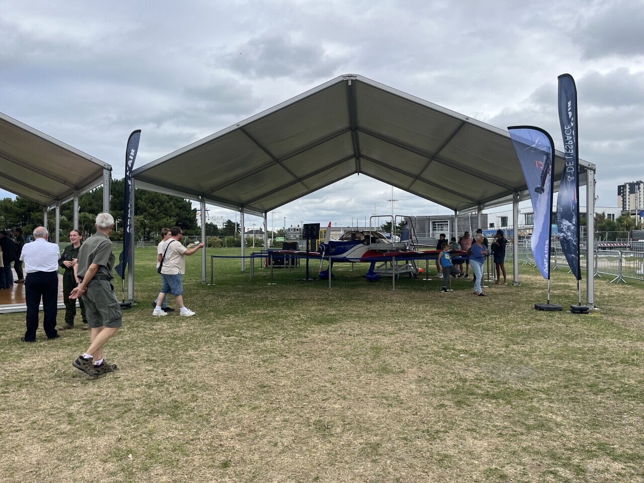 Image d'illustration pour: On a testé pour vous... les simulateurs de vol du village de la Rolex Fastnet Race à Cherbourg