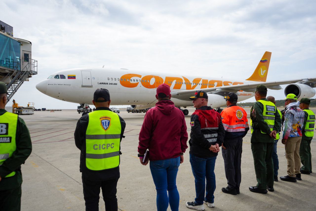 Image d'illustration pour: Reciben a 205 venezolanos a través del Plan Vuelta a la Patria