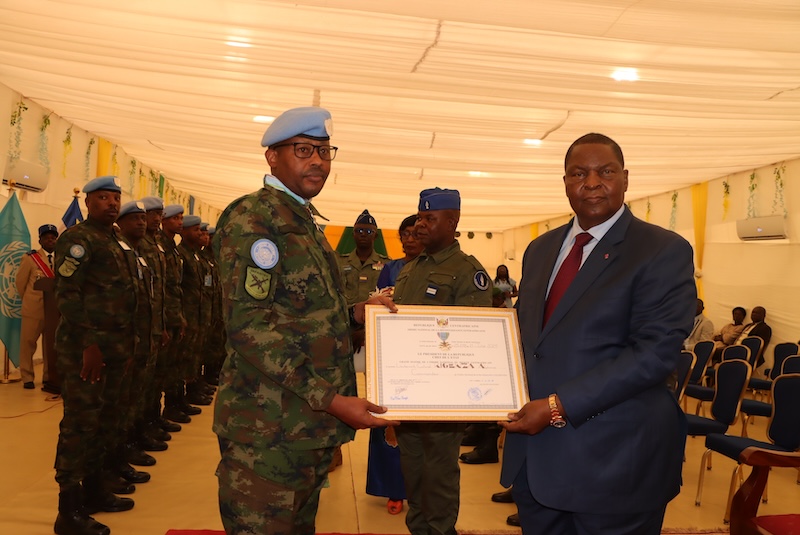 Image d'illustration pour: Rwanda peacekeepers in Central African Republic decorated with the presidential medal of appreciation