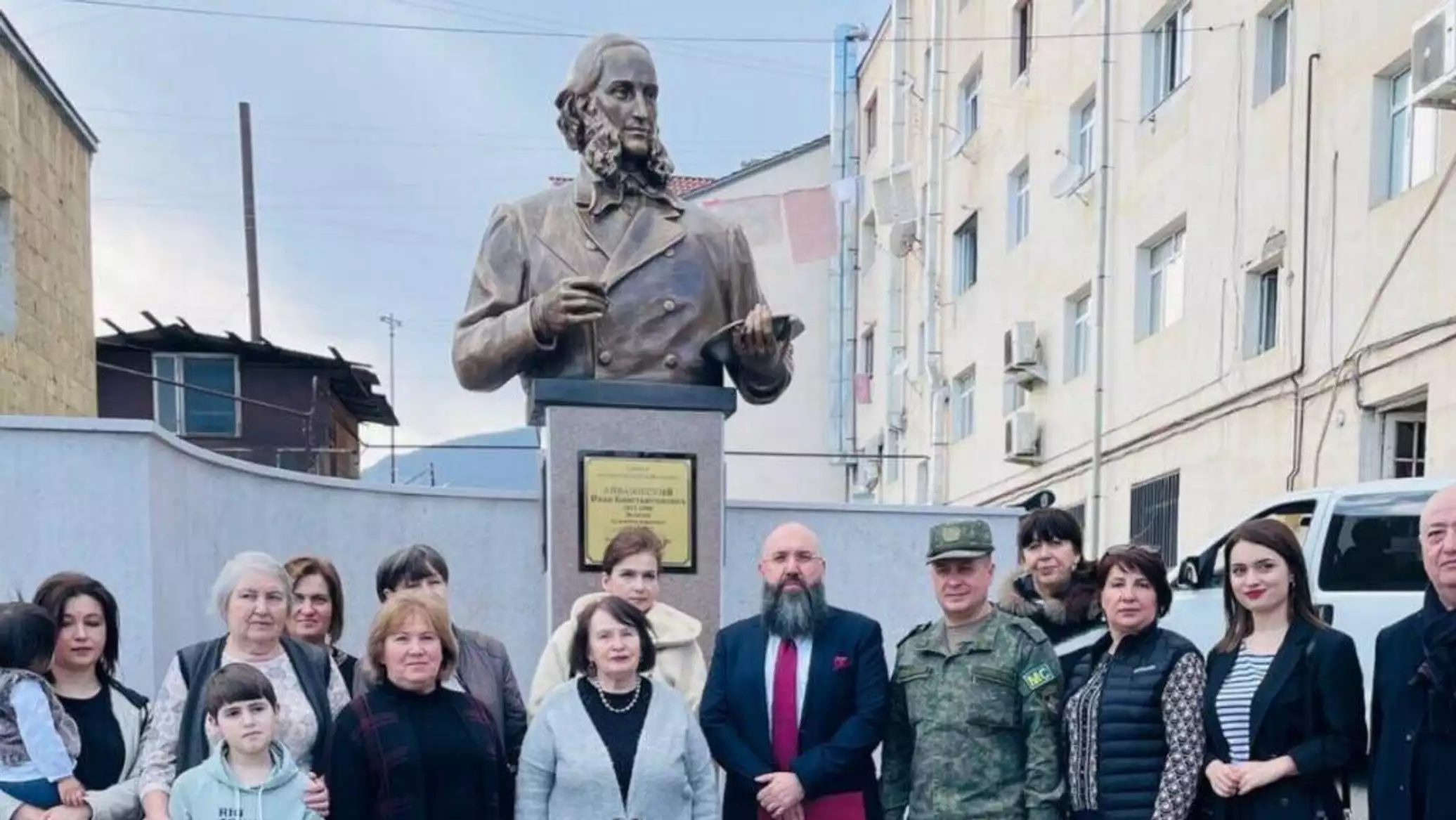 Image d'illustration pour: Демонтаж памятника Айвазовскому в Карабахе вызывает сожаление и неприятие - Швыдкой
