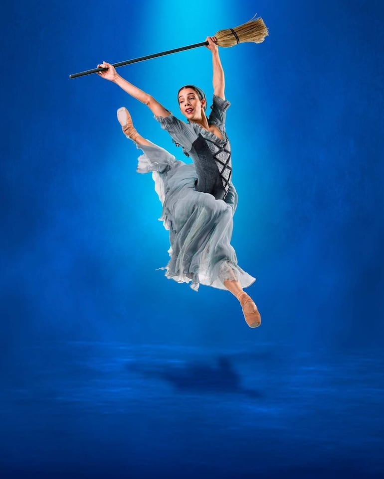 Image d'illustration pour: "La Cenicienta" se renueva con el BCMM - Cultura - ABC Color