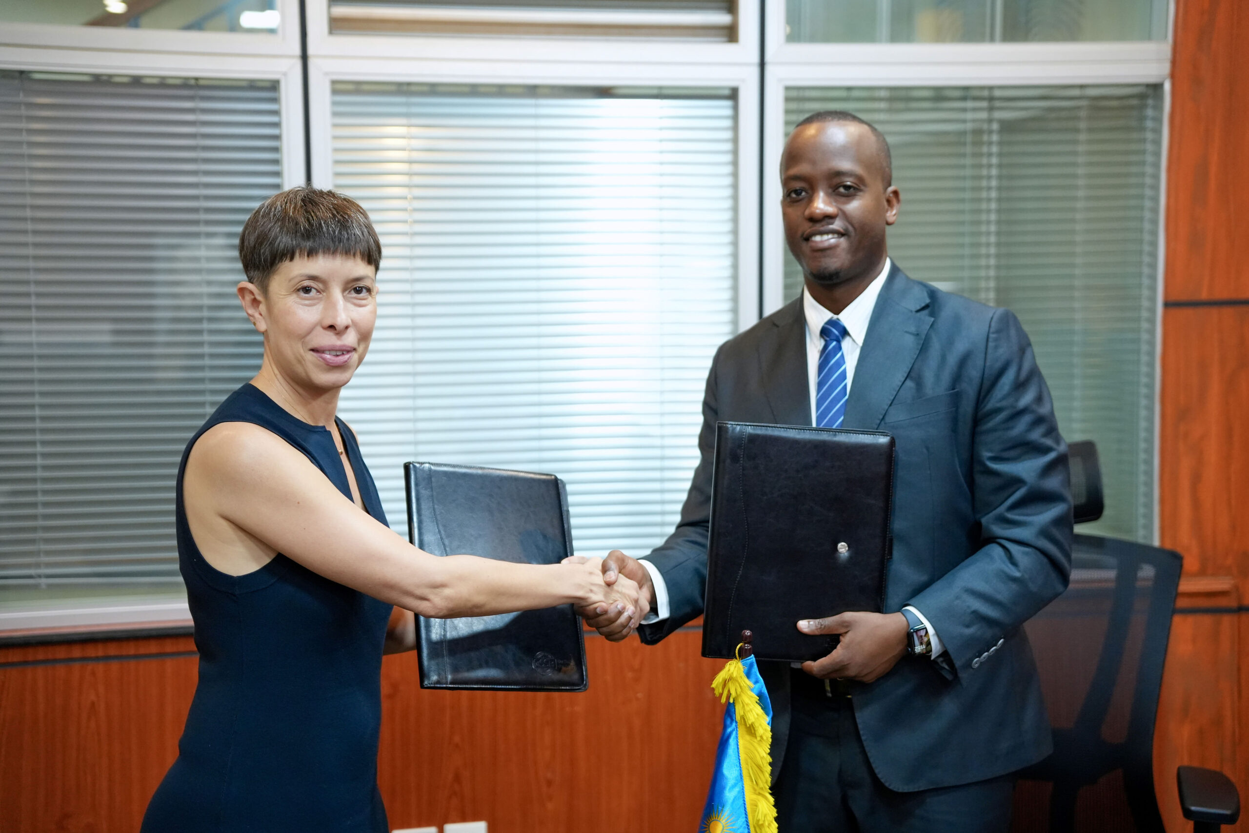 Image d'illustration pour: RSSB Partners with Spanish AI Firm to Transform Health Service Delivery