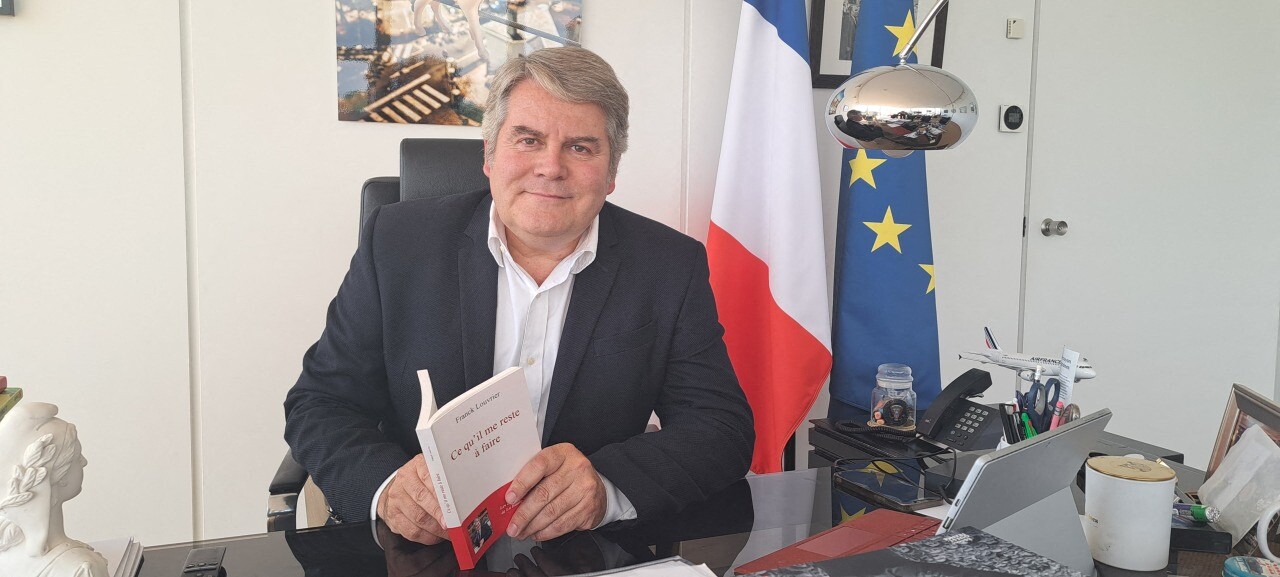 Image d'illustration pour: Municipales 2026 : Franck Louvrier, maire de La Baule, confirme sa candidature dans un livre