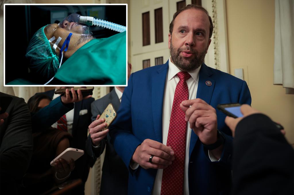 Image d'illustration pour: Exclusive | House GOP broadens Medicare fraud probe at Florida organ transplant...