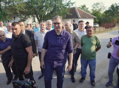 Image d'illustration pour: Vučić: Srbija će biti odbranjena, o kriminalnom ponašanju Tužilaštva za organizovani kriminal ću sutra govoriti