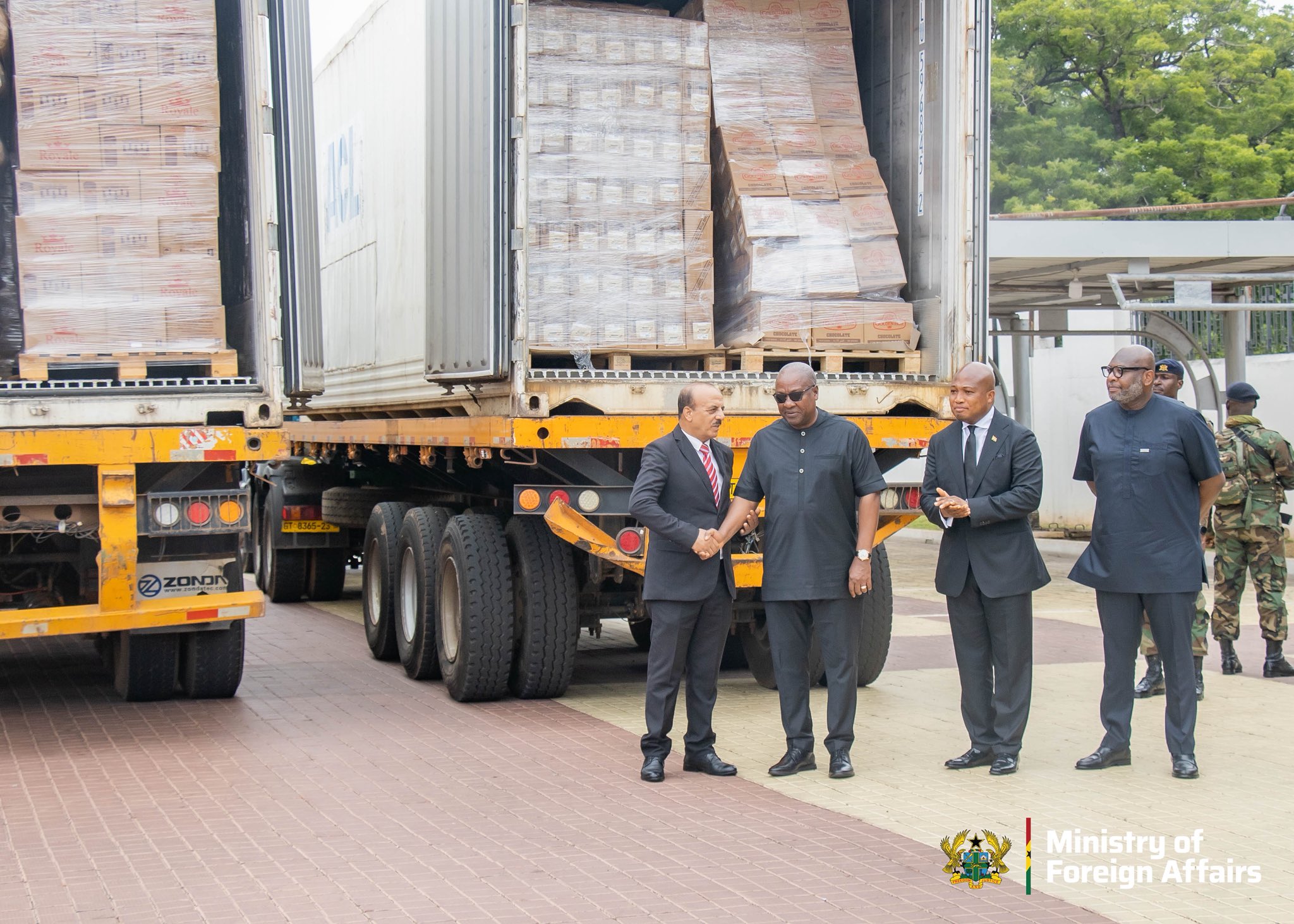 Image d'illustration pour: Ghana Donates 40 Metric Tonnes of Cocoa to Palestine in Act of Solidarity